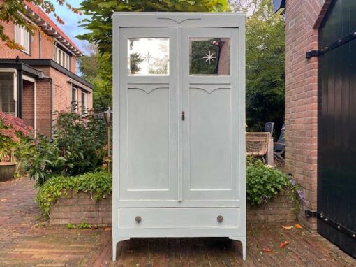 Vintage kast.€ 425,00